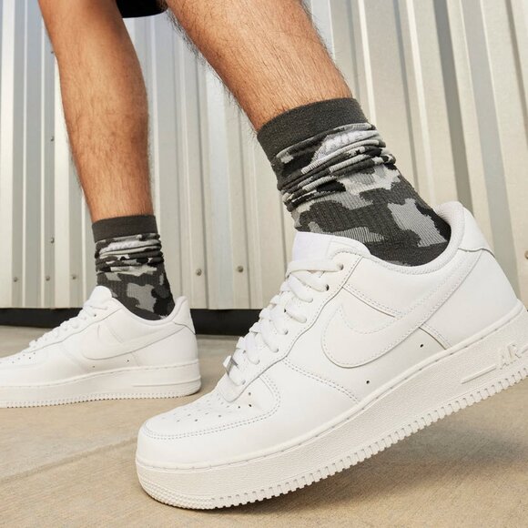 air force 1 white 9.5 men's